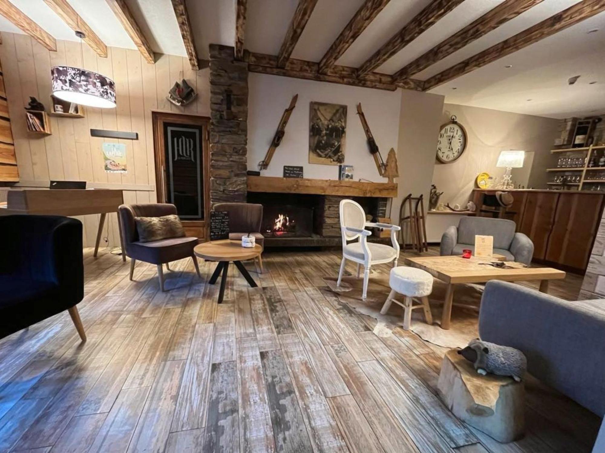 Hotel La Rencluse Saint-Mamet Экстерьер фото