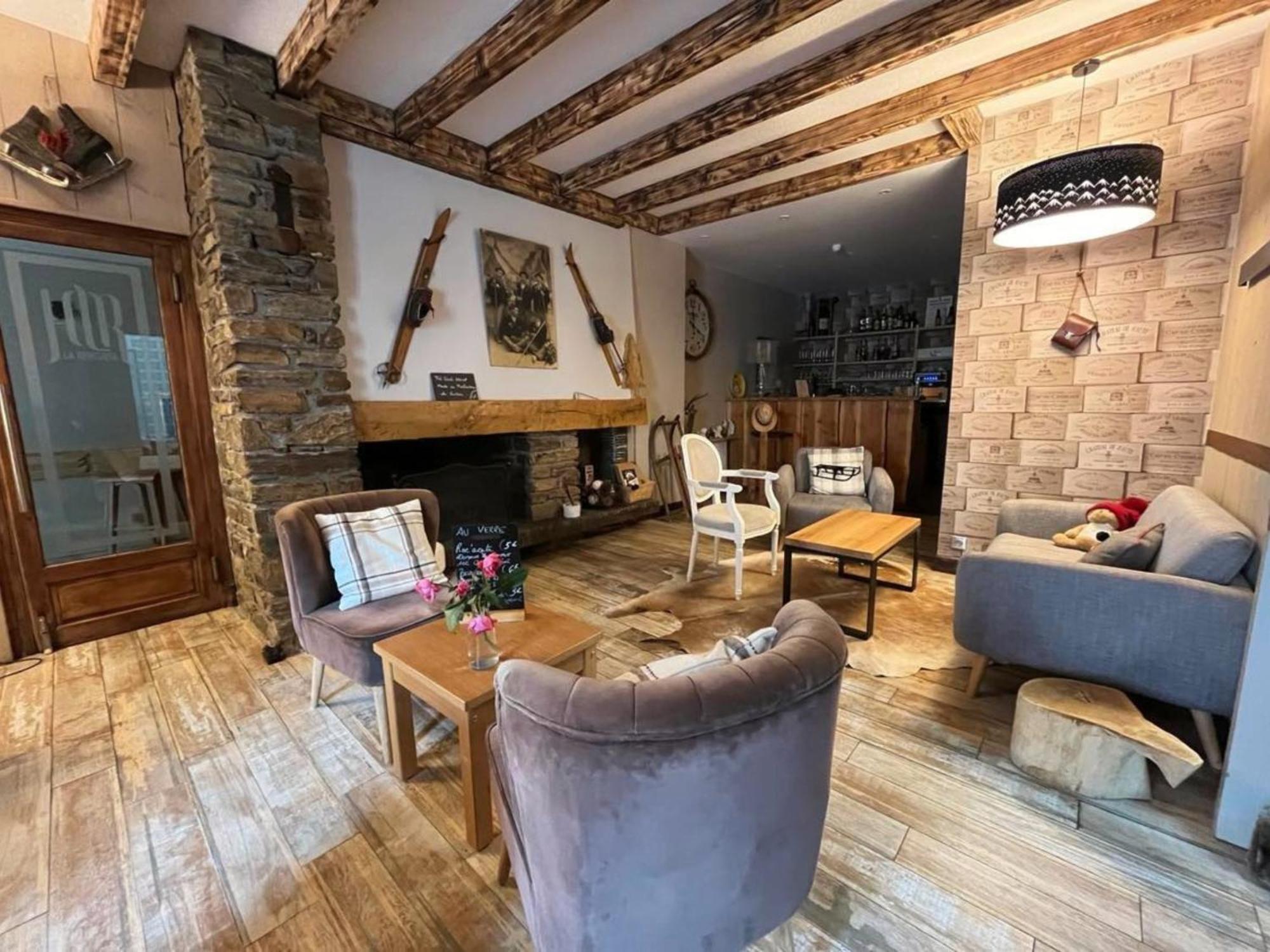 Hotel La Rencluse Saint-Mamet Экстерьер фото