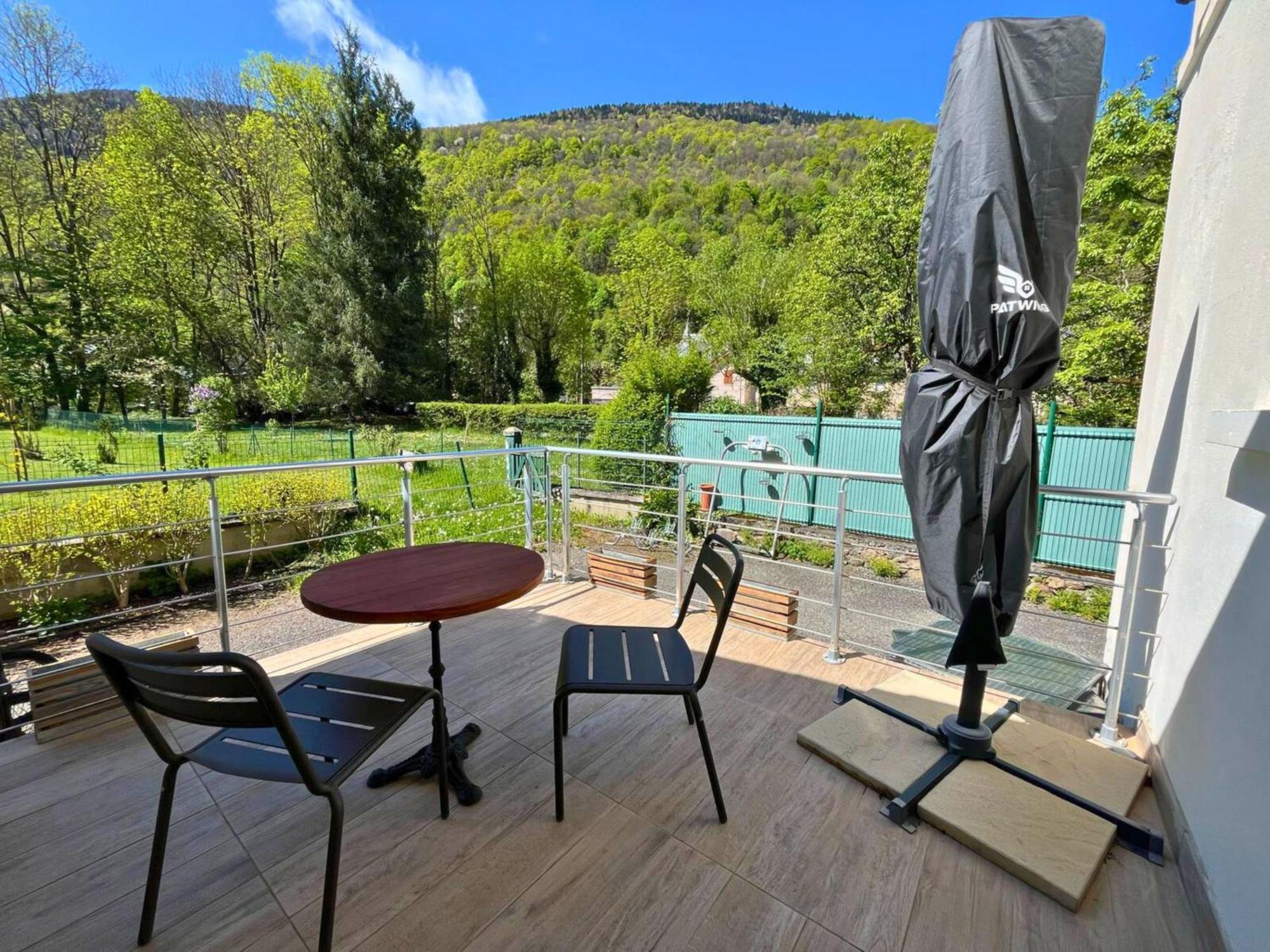 Hotel La Rencluse Saint-Mamet Экстерьер фото